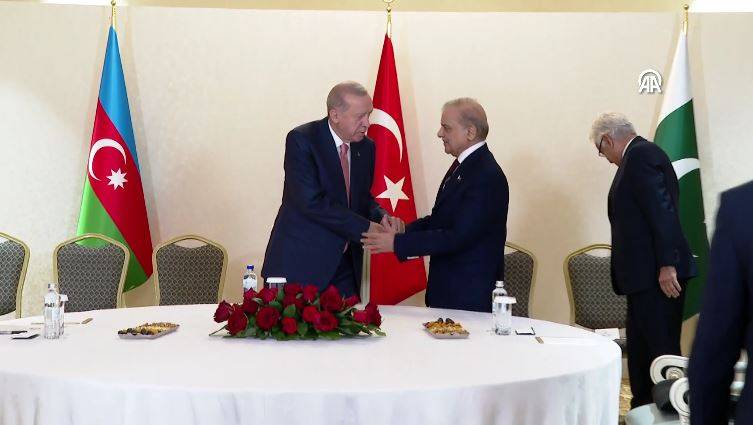 Erdoğan Aliyev ve Şerif ile üçlü toplantı yaptı 7